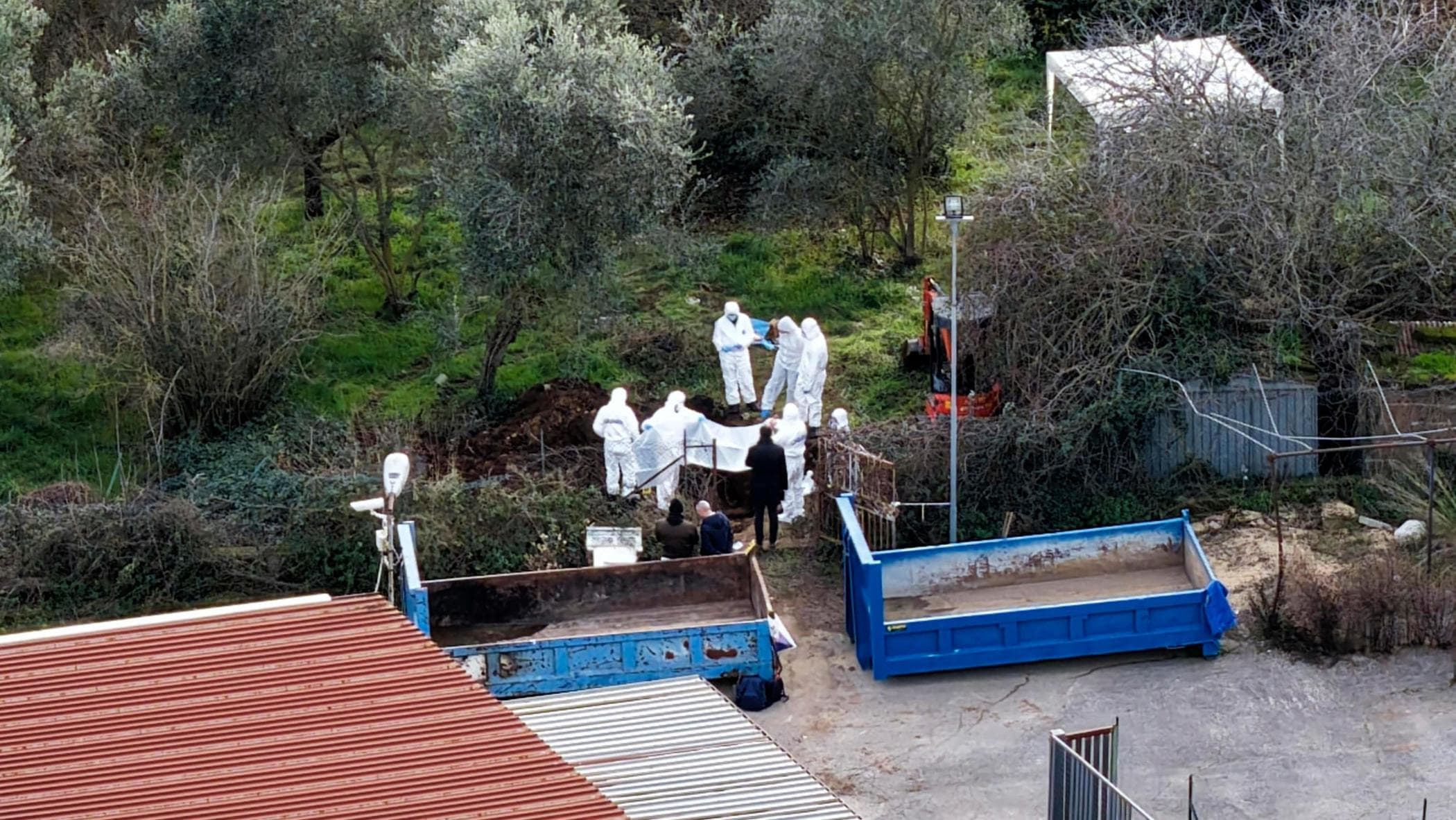 Femminicidio Torzullo, i vicini dei Carlomagno: “Li ho visti sul furgone, poi si sono chiusi in casa”