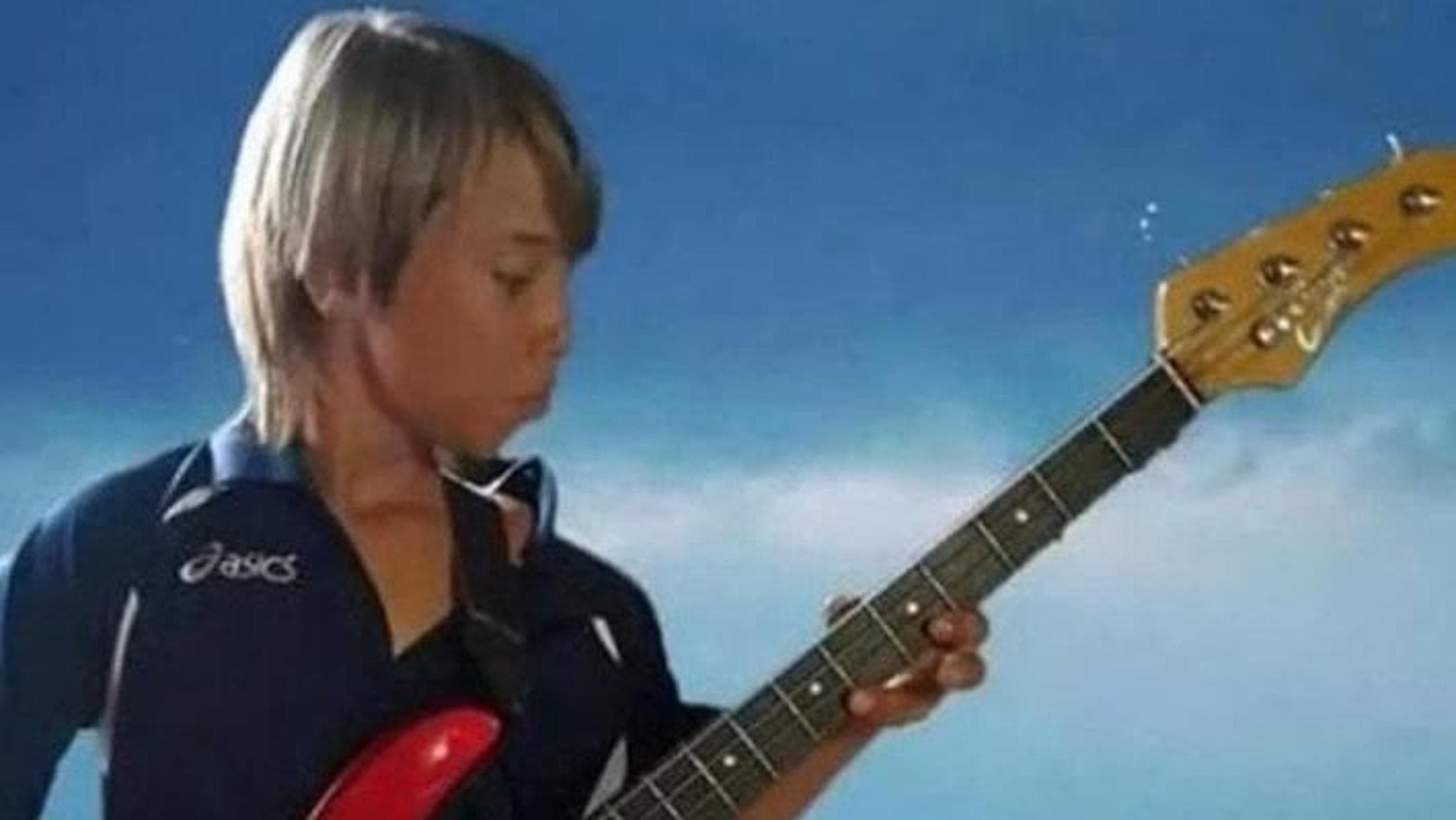 Paolo Mendico morto suicida a 14 anni: quattro compagni di classe indagati per stalking