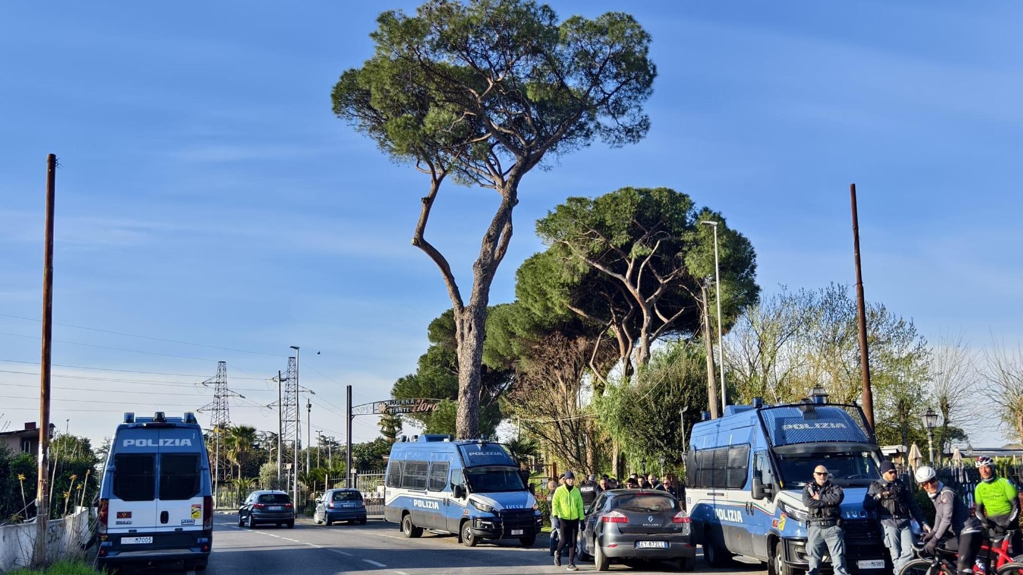 Anarchici morti al parco degli Acquedotti, fermati 91 militanti alla commemorazione vietata