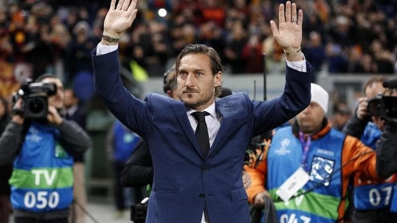 Totti alla Roma, ecco l’offerta dei Friedkin: “Un anno di contratto come ambasciatore del Centenario”