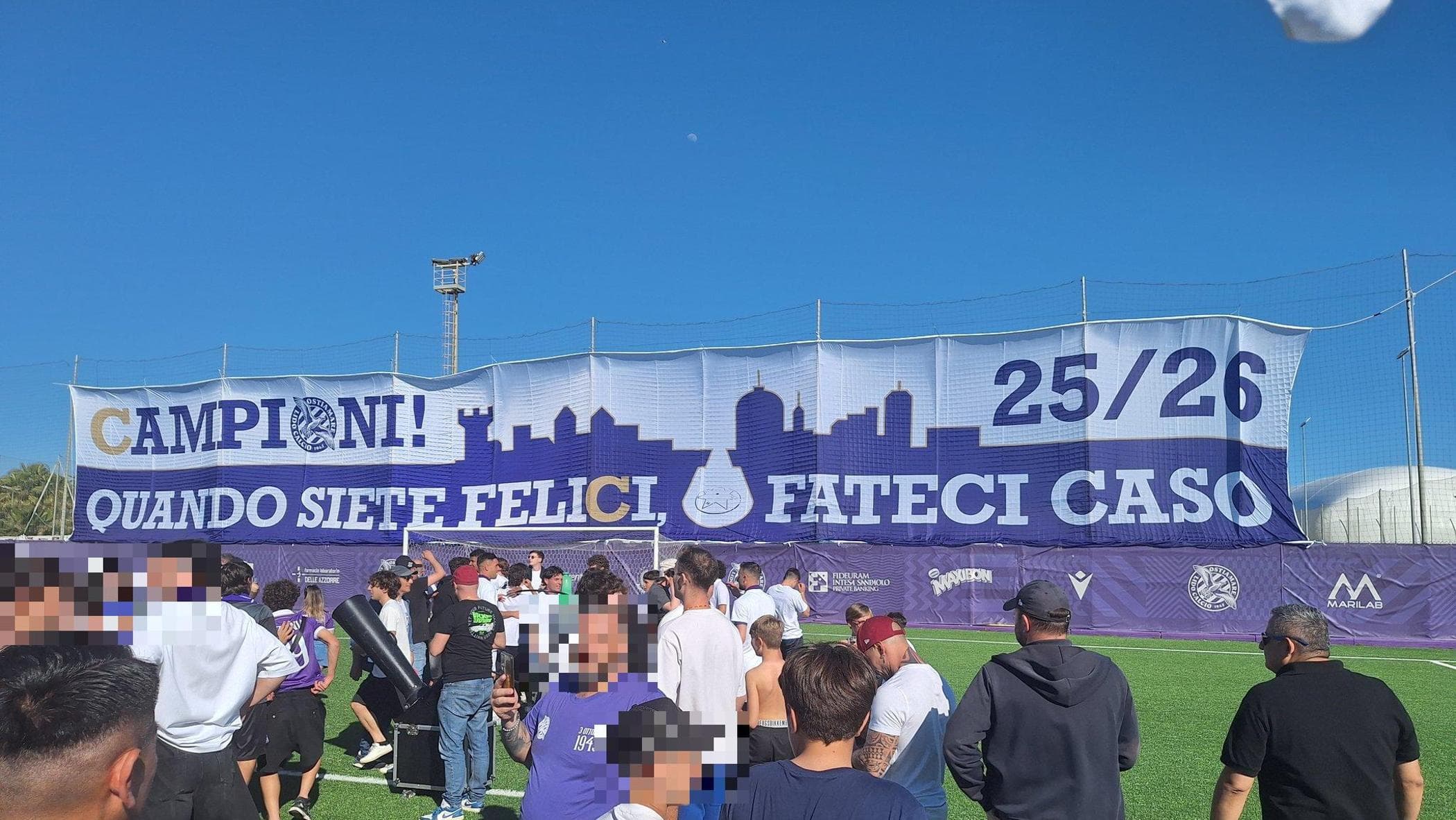 Ostiamare promosso in Serie C, De Rossi festeggia in lacrime a Genova: “Voglio tornare dai ragazzi”