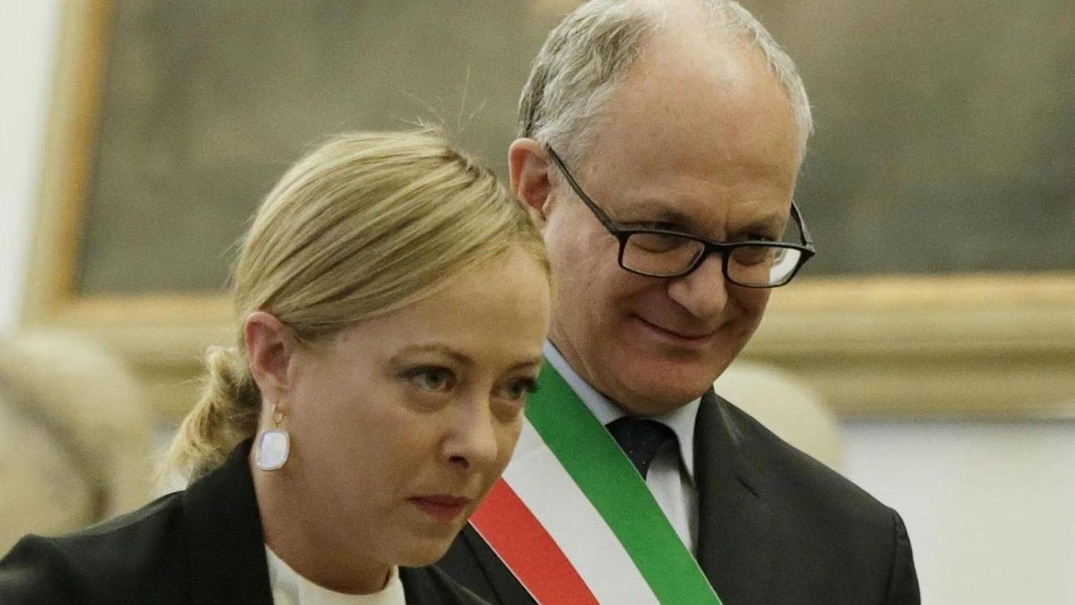 Poteri per Roma, via libera alla Camera ma il Pd si astiene. Meloni attacca: "Intesa tradita”