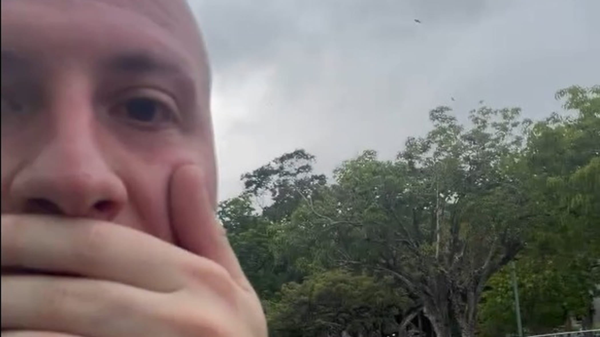 Terremoto in Venezuela, l’influencer riprende la scossa in diretta: “È fortissima, scappiamo”