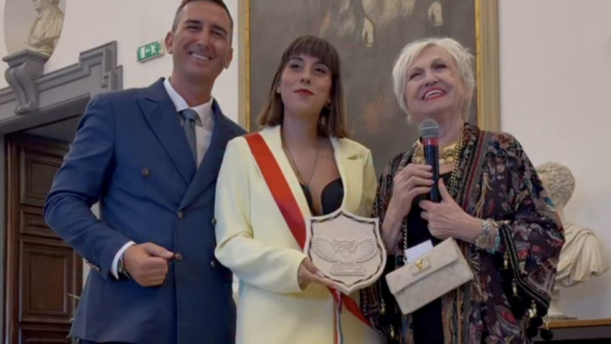 Wanna Marchi premiata in Campidoglio, la figlia: “Rosicate. La cultura siamo noi, non Pirandello”