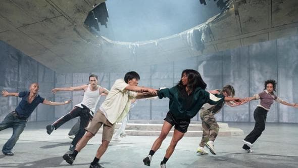 Romaeuropa, arriva (La)Horde: danza, video e visioni apocalittiche in “Après moi, le déluge” 