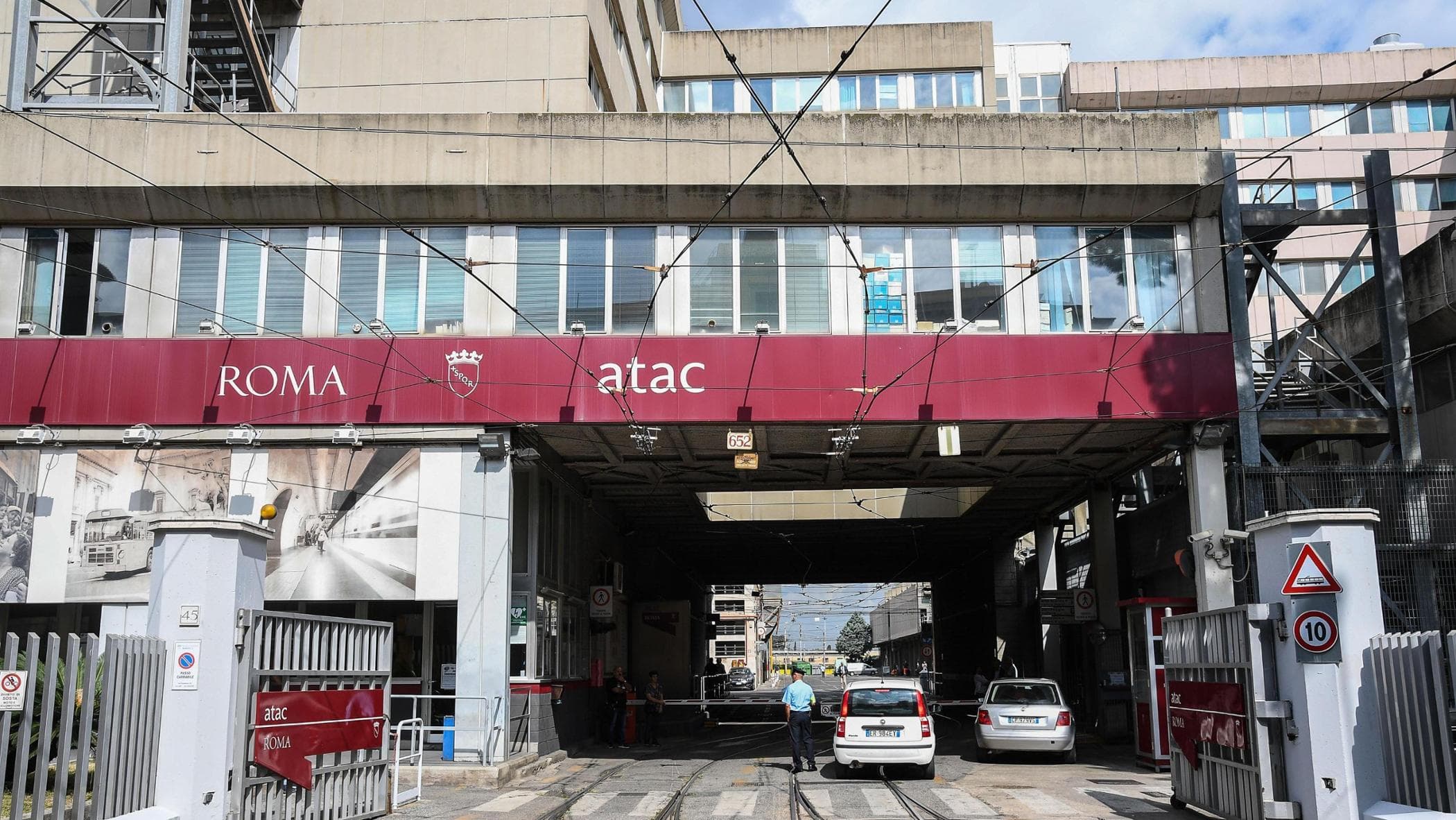 Scatole nere sui mezzi Atac: “Monitoreranno il traffico con l’intelligenza artificiale”