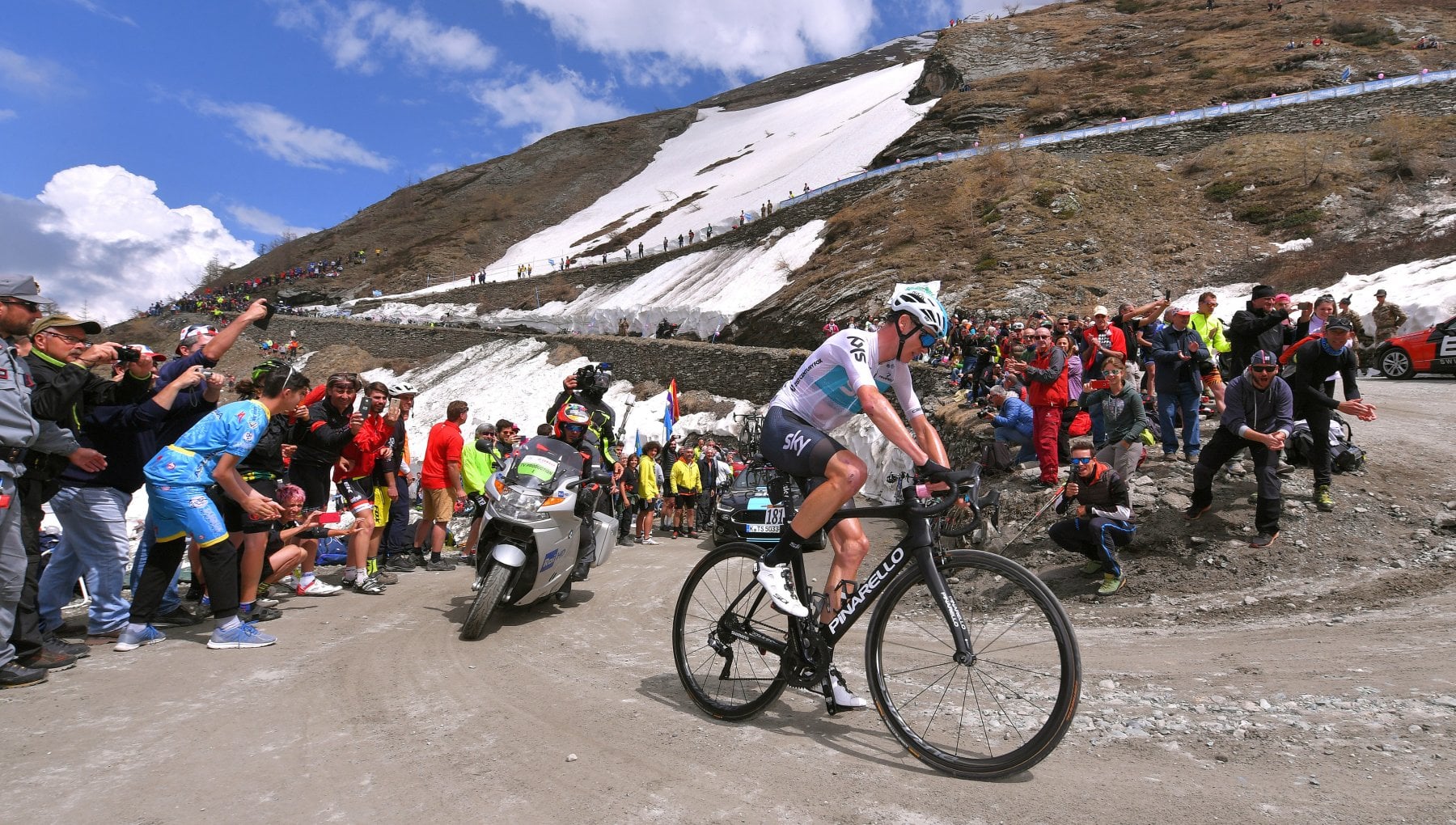 Piemonte, stop alle auto sulle salite dei campioni per sedurre gli  appassionati di bici - la Repubblica