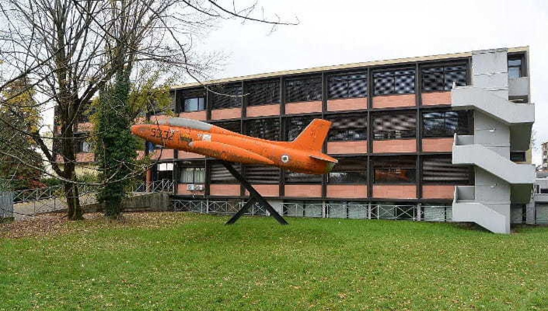 Incidente sul lavoro all'istituto tecnico industriale Fauser di Novara ...