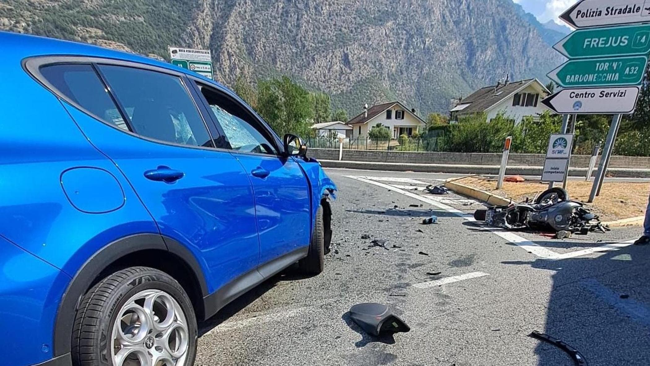 Scontro con un’auto in Val di Susa, muore un motociclista - la Repubblica