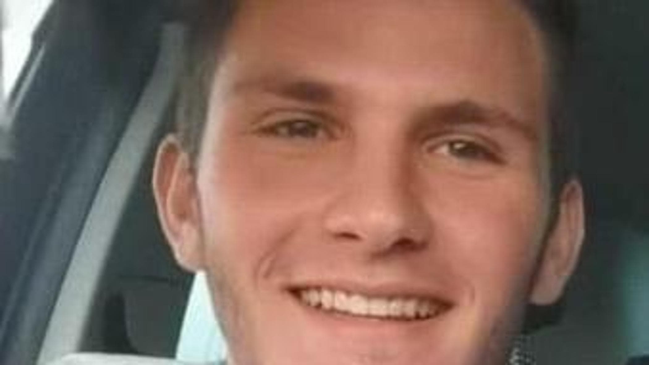 Muore a 25 anni sul lavoro: travolto da un carrello in un allevamento di Brusasco