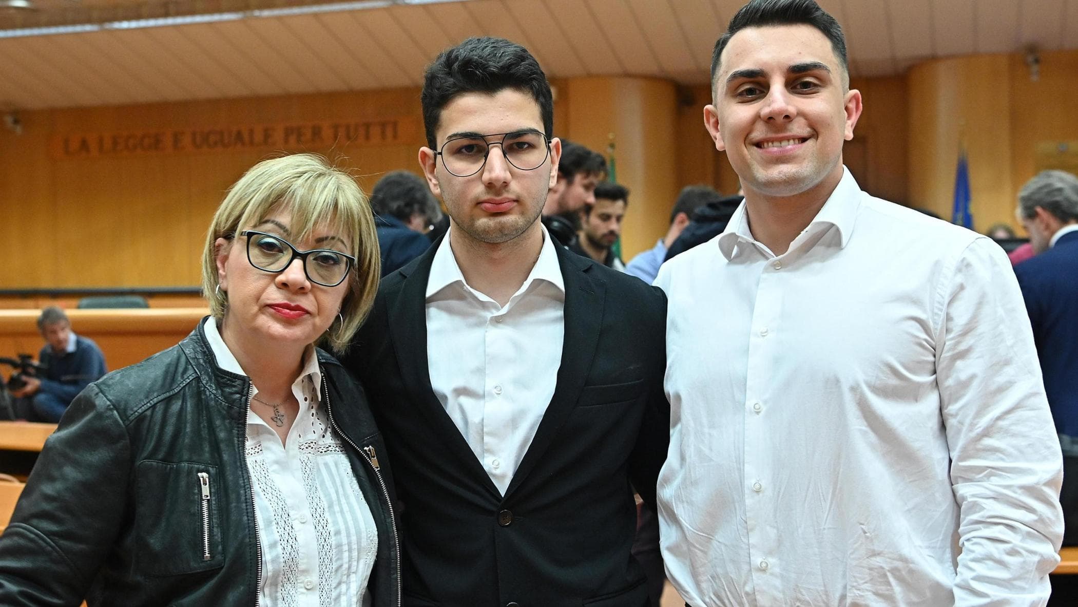 Alex, assolto per l’uccisione del padre dopo 539 giorni di detenzione ora chiede il risarcimento