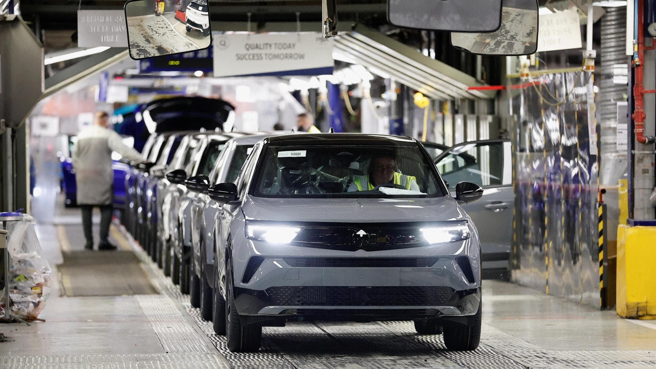 Patlama riski taşıyan hava yastığı: Mahkeme Opel'in çeşitli modellerini geri çağırmasına hükmetti