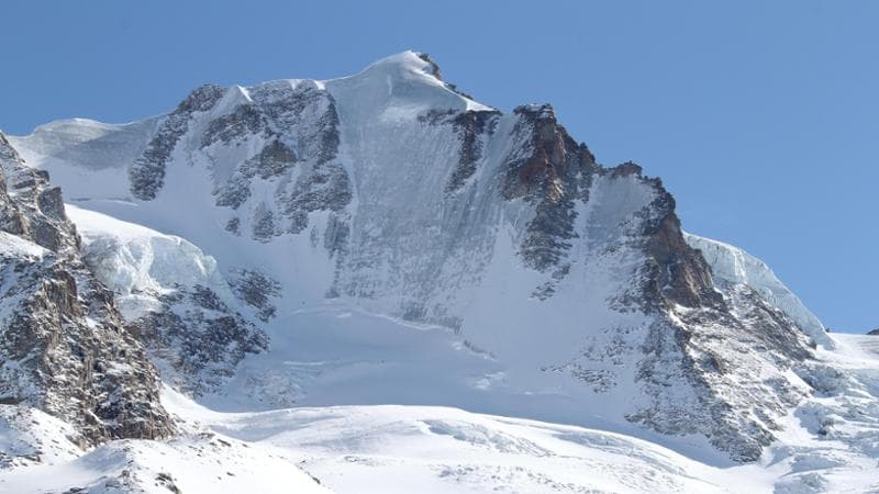 Tre scalatori muoiono cadendo per 400 metri dalla parete nord del Gran Paradiso: due sono italiani