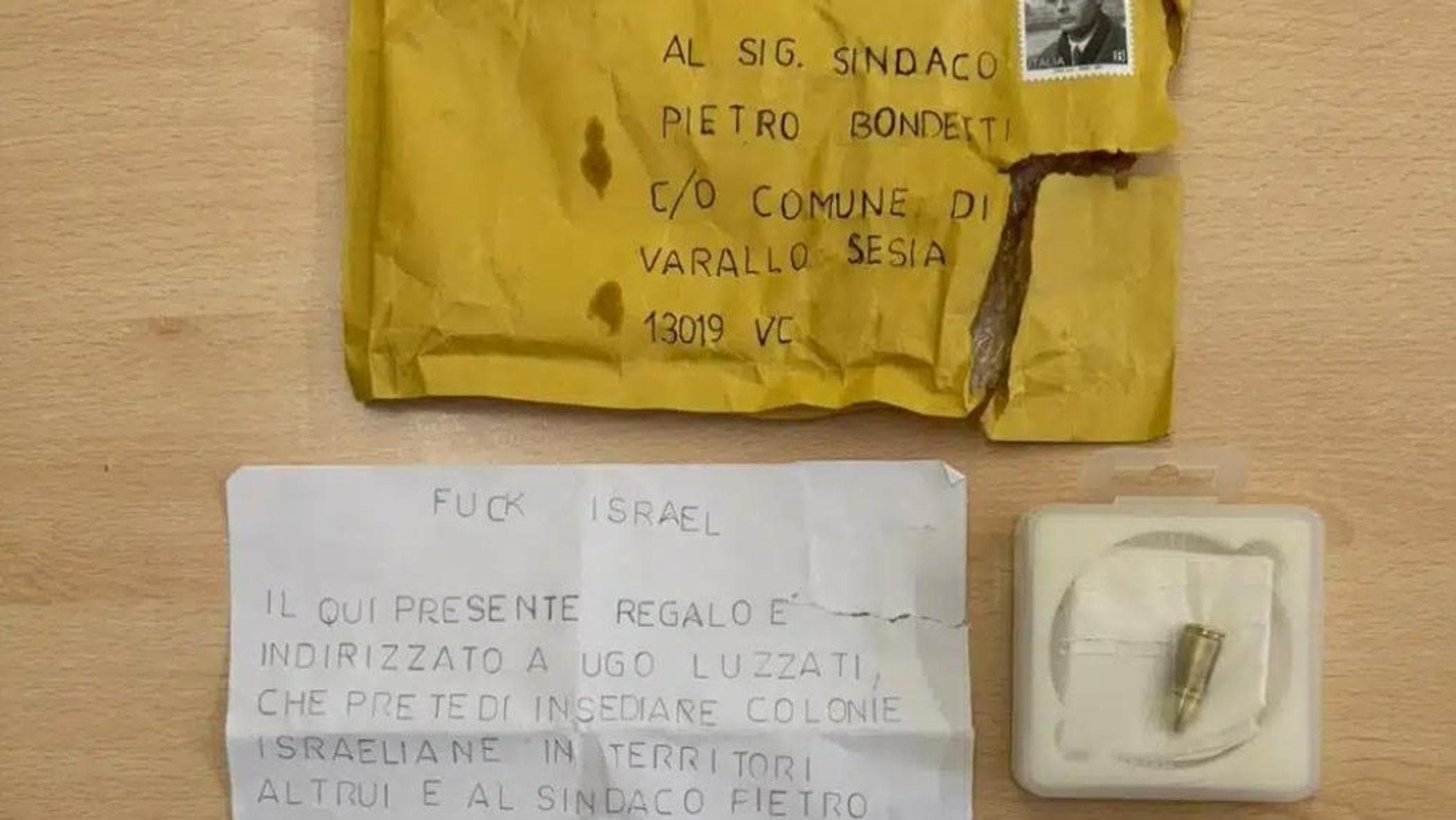 Busta con un proiettile al sindaco di Varallo, nel Vercellese: “No agli israeliani in Valsesia”