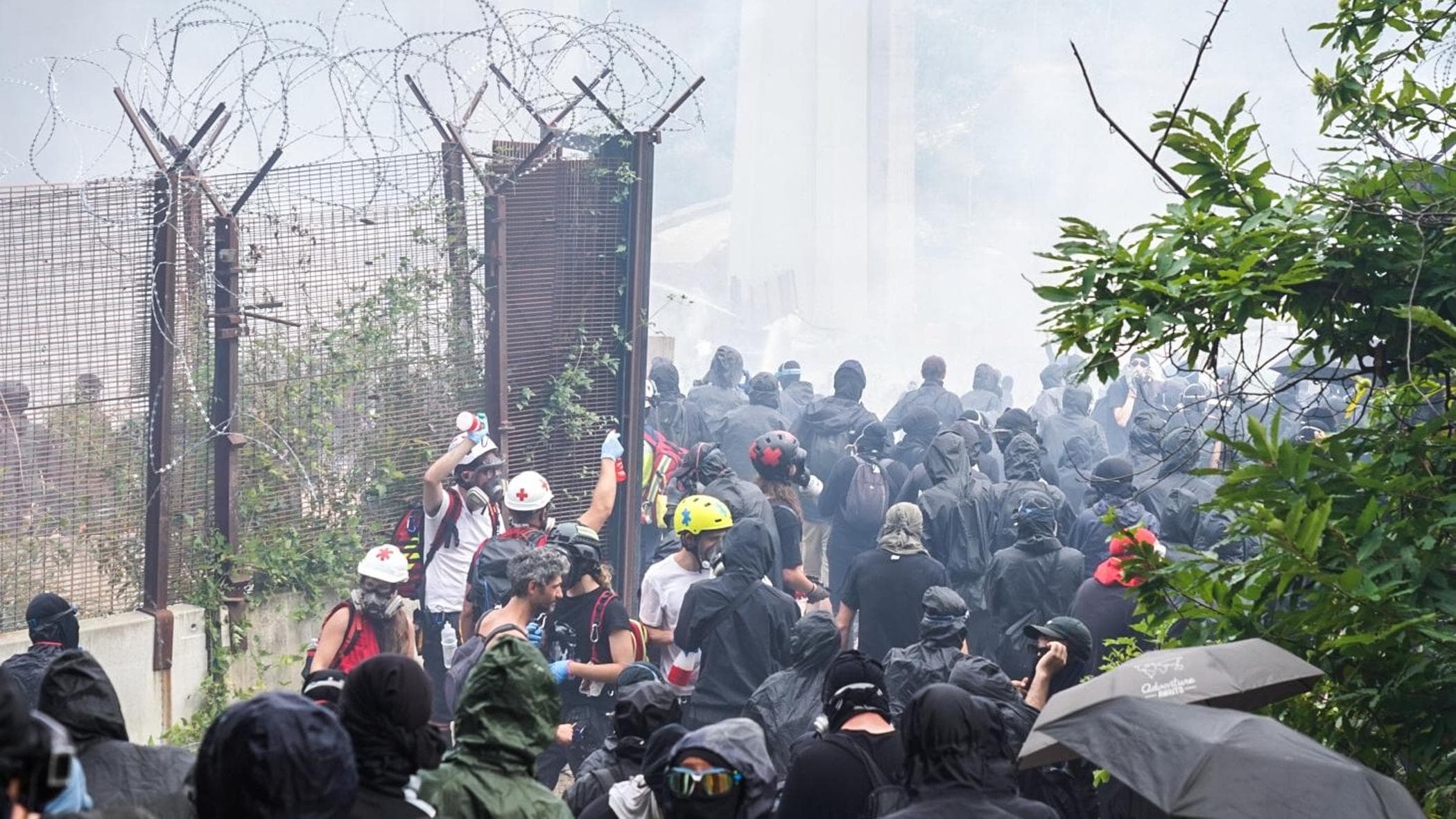 Il “blocco nero” No Tav: così agisce la multinazionale degli antagonisti