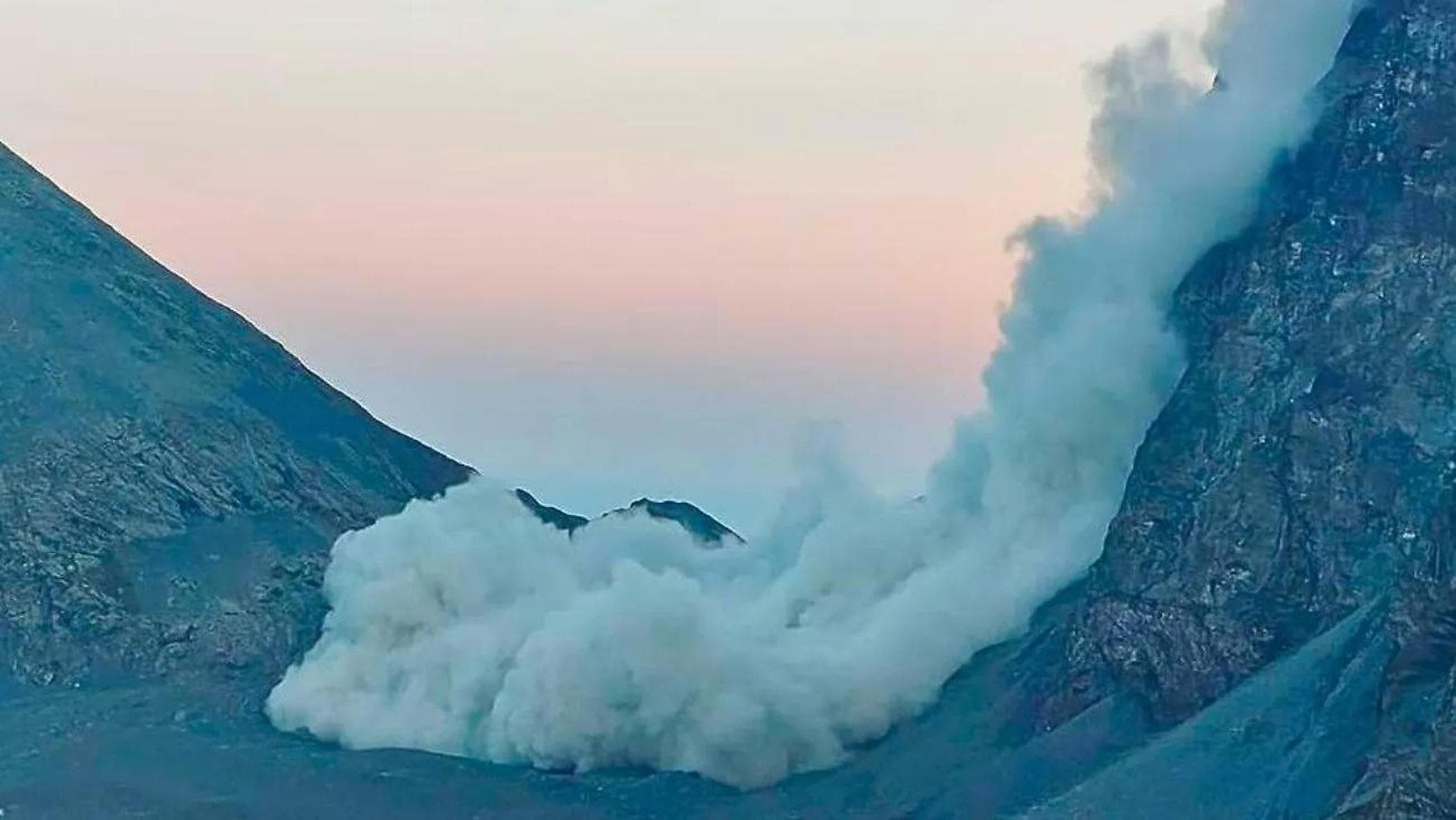 vasta frana sul monviso vicino al rifugio sella si cerca un escursionista da Torino.repubblica.it vasta frana sul monviso vicino al rifugio sella si cerca un escursionista