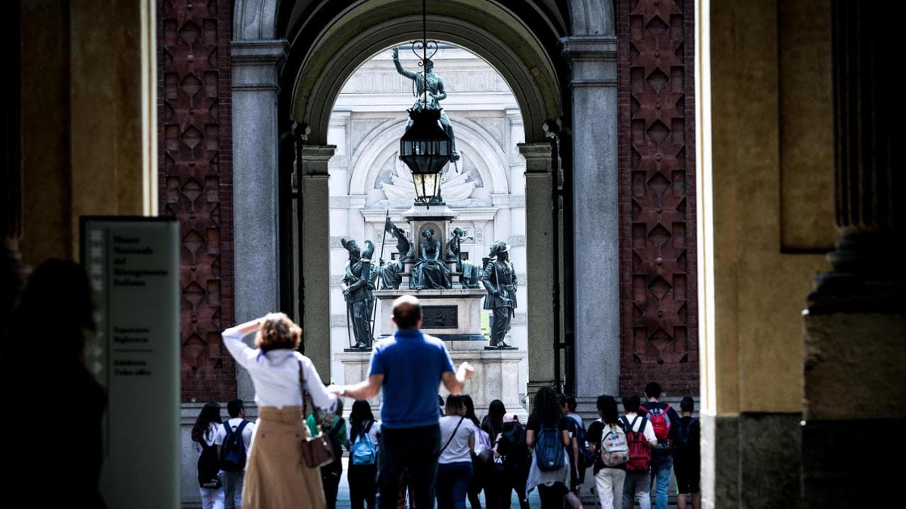 Boom di turisti in Piemonte:  più 30% in dieci anni.  Ora pienone anche d’estate