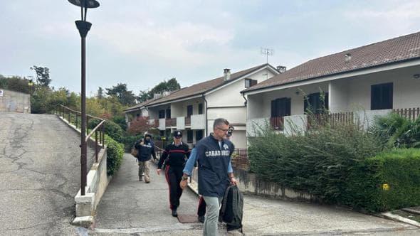 “Sono il prescelto”: arrestato il “Maestro” della setta dello yoga nel torinese