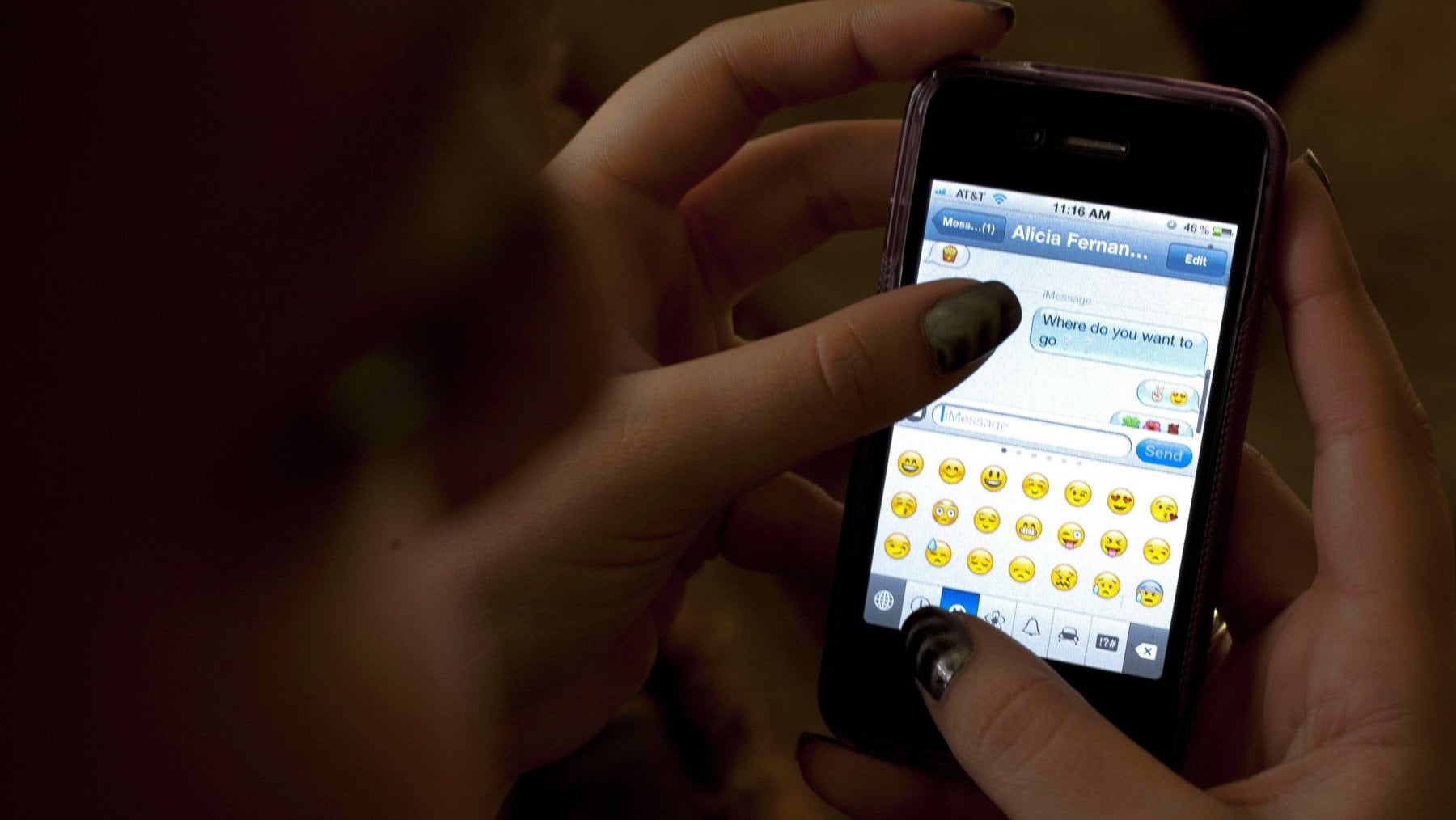 Più della metà degli italiani online almeno 6 ore al giorno 