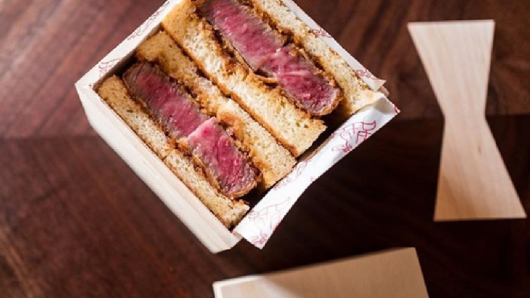 Un panino da 180 dollari, lo street food è da collezione