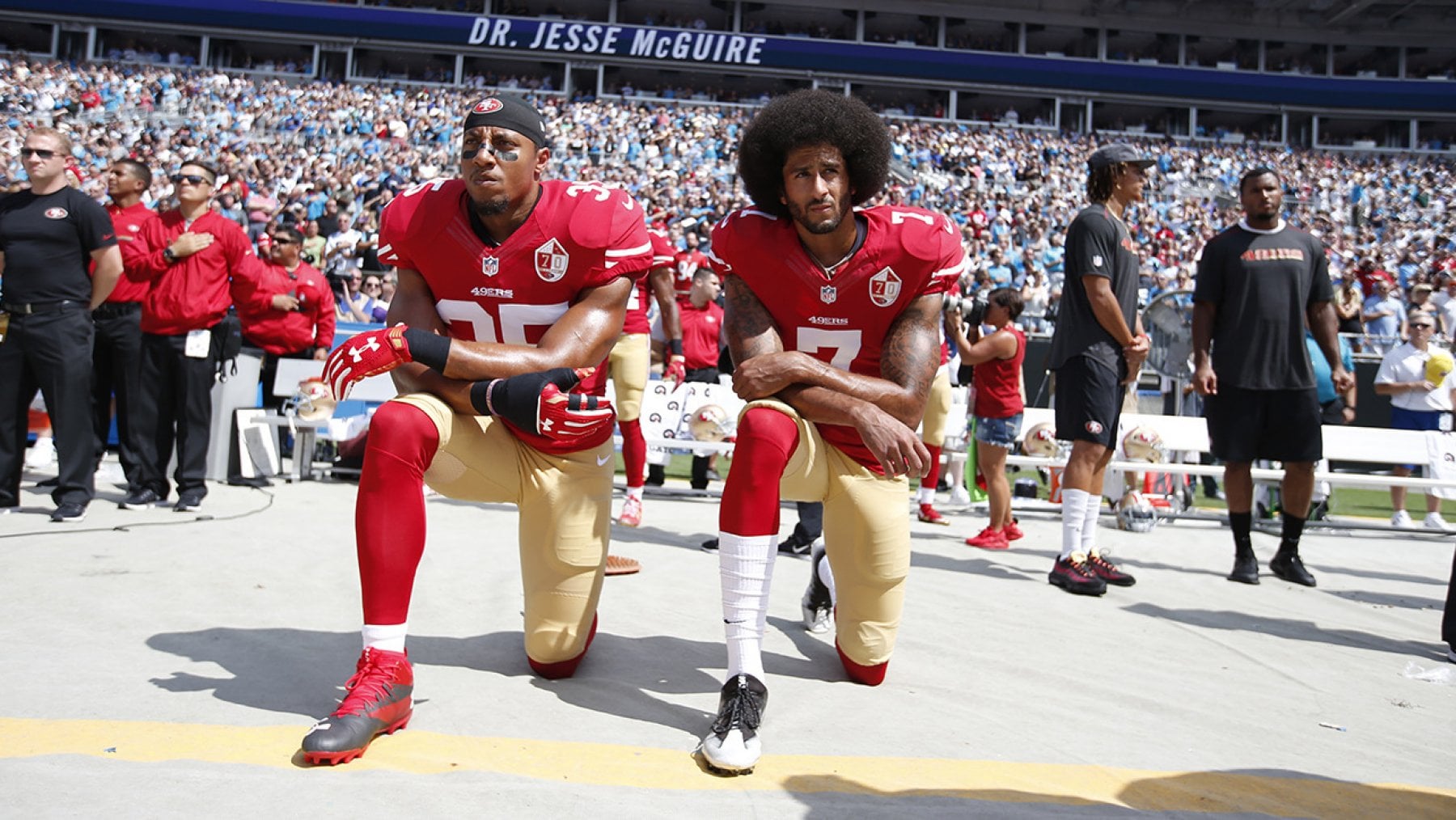 Da Tommie Smith a Kaepernick, l’eredità dei pugni neri