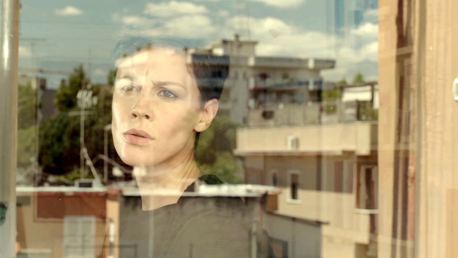 Chiara Martegiani, protagonista e compagna per Mastandrea: "Mi sono ispirata alla sua leggerezza"