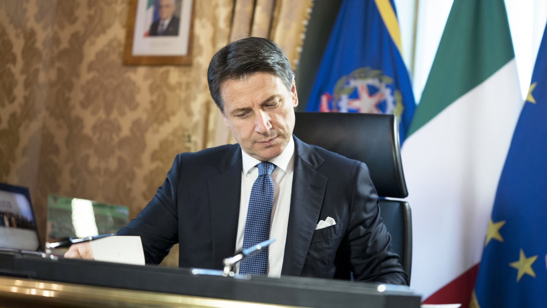 Governo, l'Ue blocca la procedura di infrazione contro l'Italia. Ma Conte prende impegni per il 2020