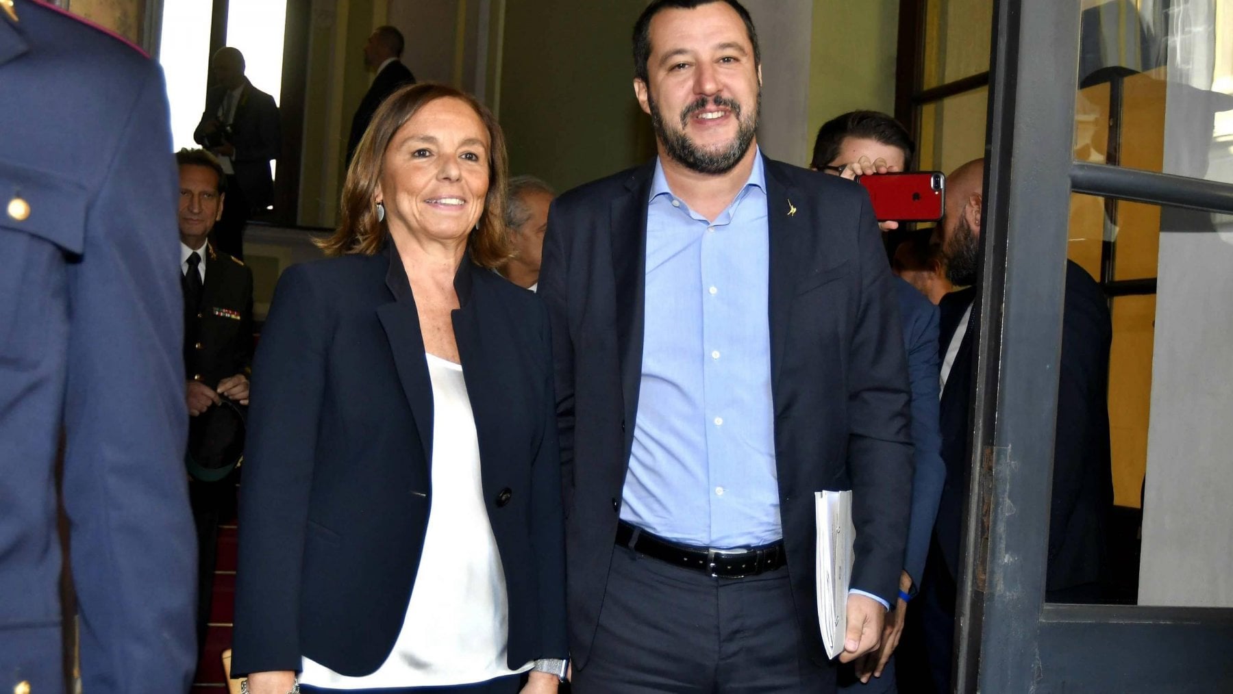 La ministra dell'Interno Luciana Lamorgese e il leader della Lega Matteo Salvini