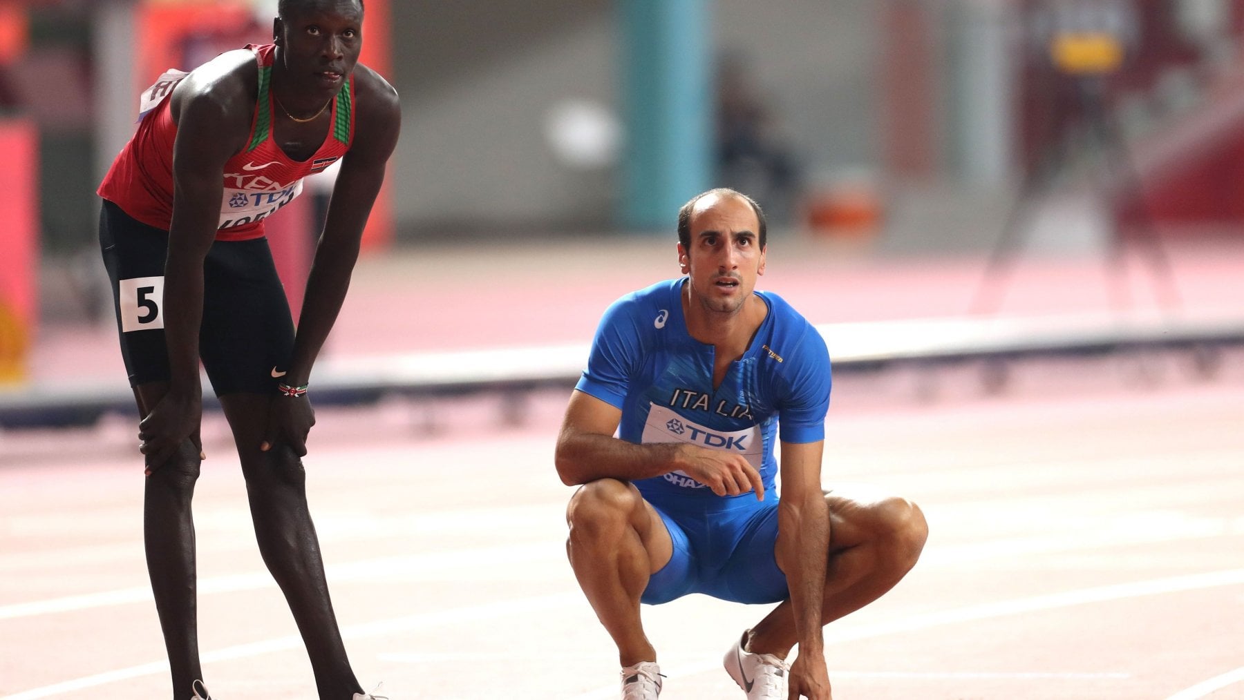 L'azzurro Davide Re accanto al keniano Emmanuel Kipkurui Korir
