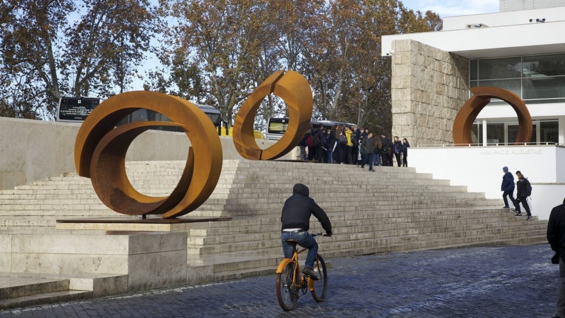 &nbsp;Alcune delle opere dell'artista esposte nel 2014 all'Ara Pacis di Roma