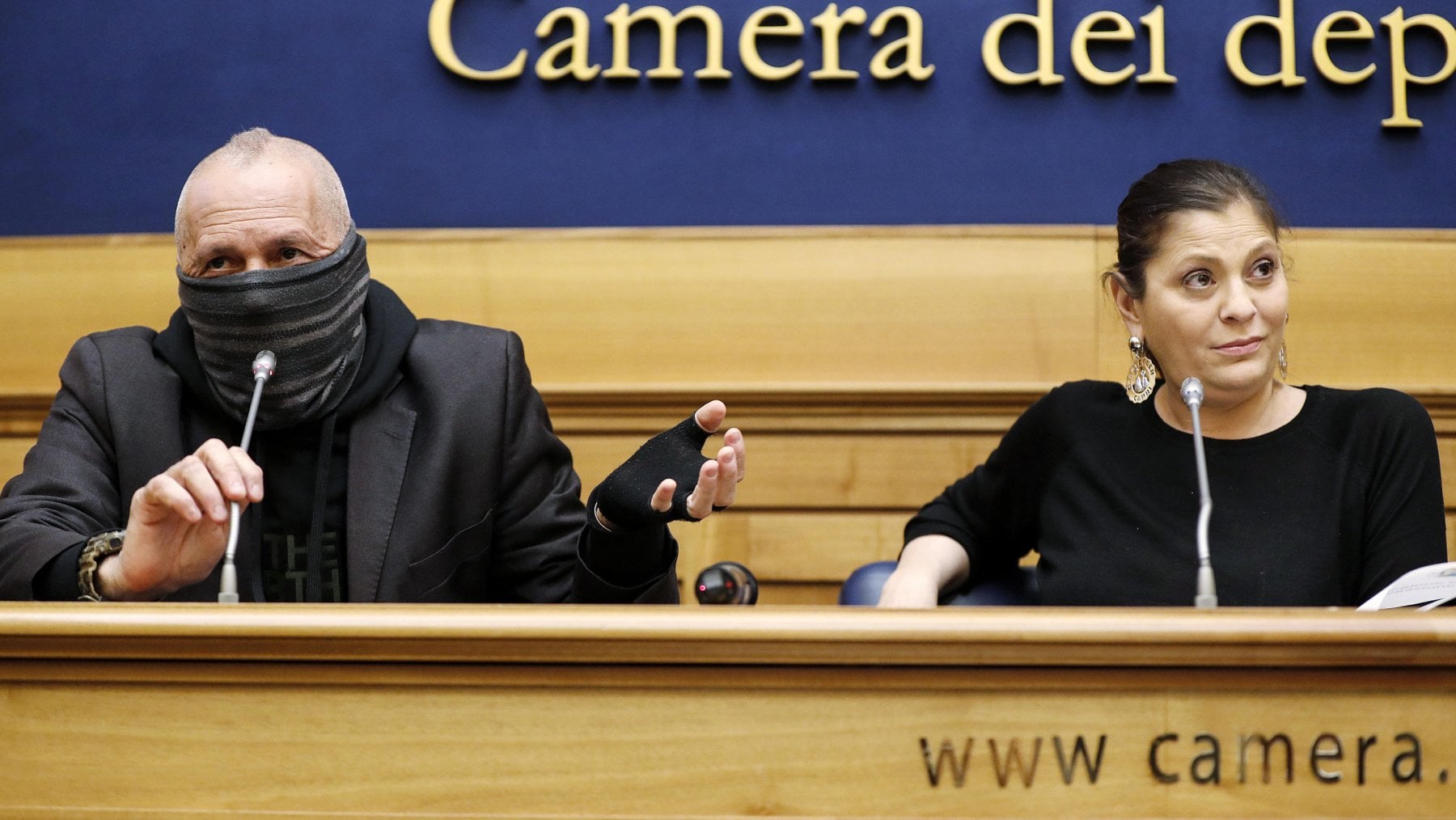 La neo eletta presidente della Regione Calabria Jole Santelli presenta la nomina del Capitano Ultimo ad assessore