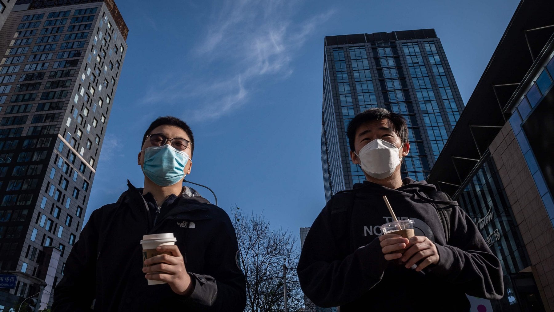 Outlook | La geografia del virus incrocia la politica
