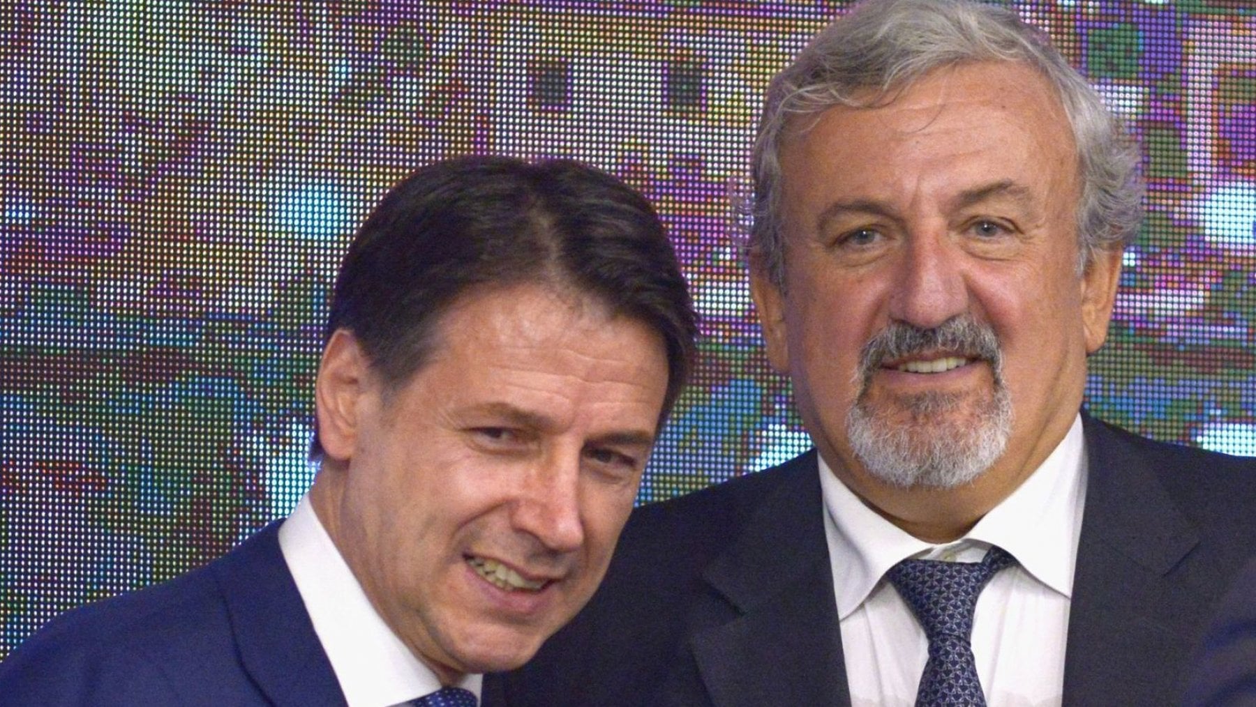 Regionali, l'idea di Conte. In Puglia con Emiliano anche senza intesa con i  5S - la Repubblica