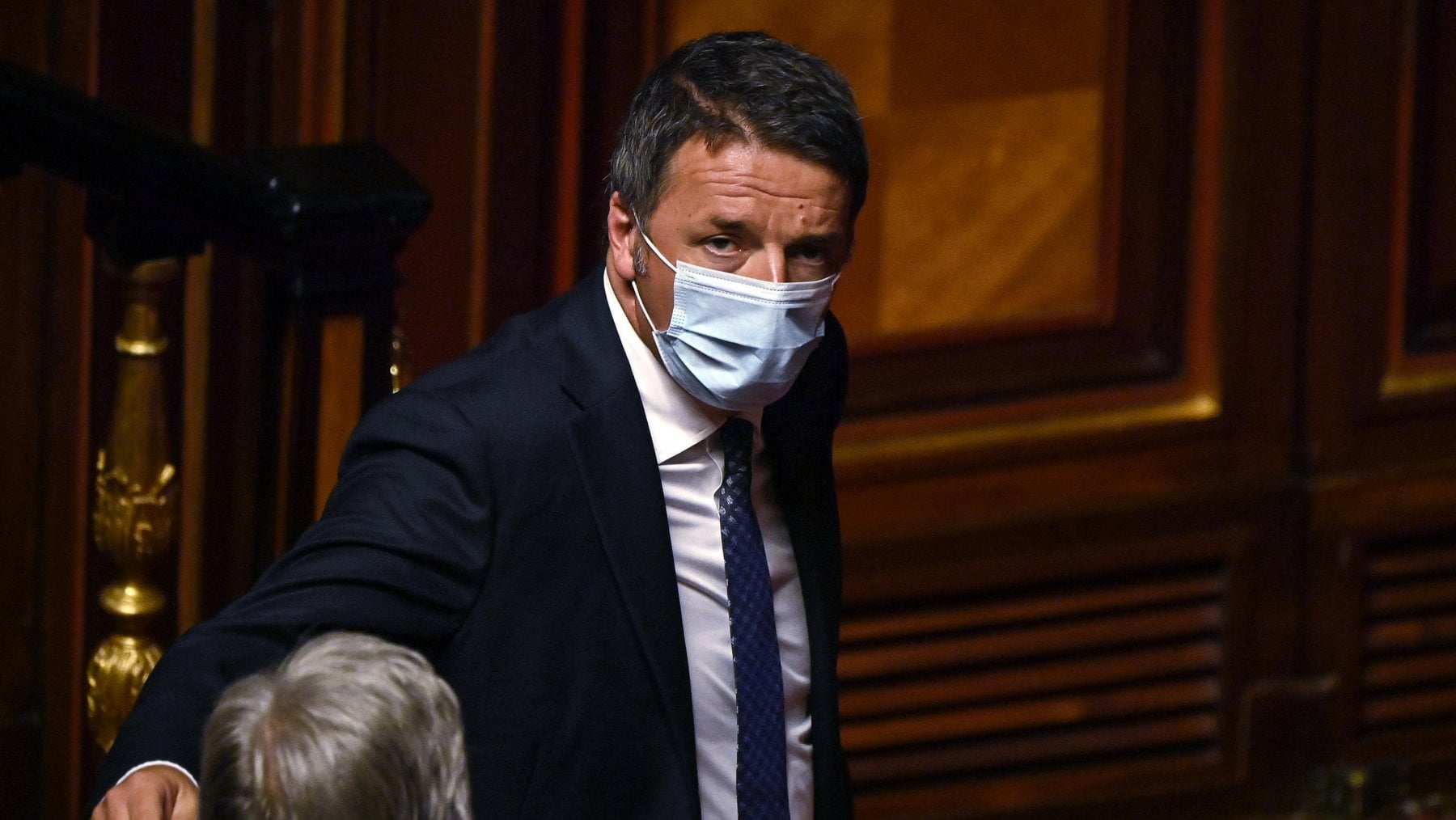 Nel braccio di ferro sui Servizi, Renzi sbarra la strada ai dem