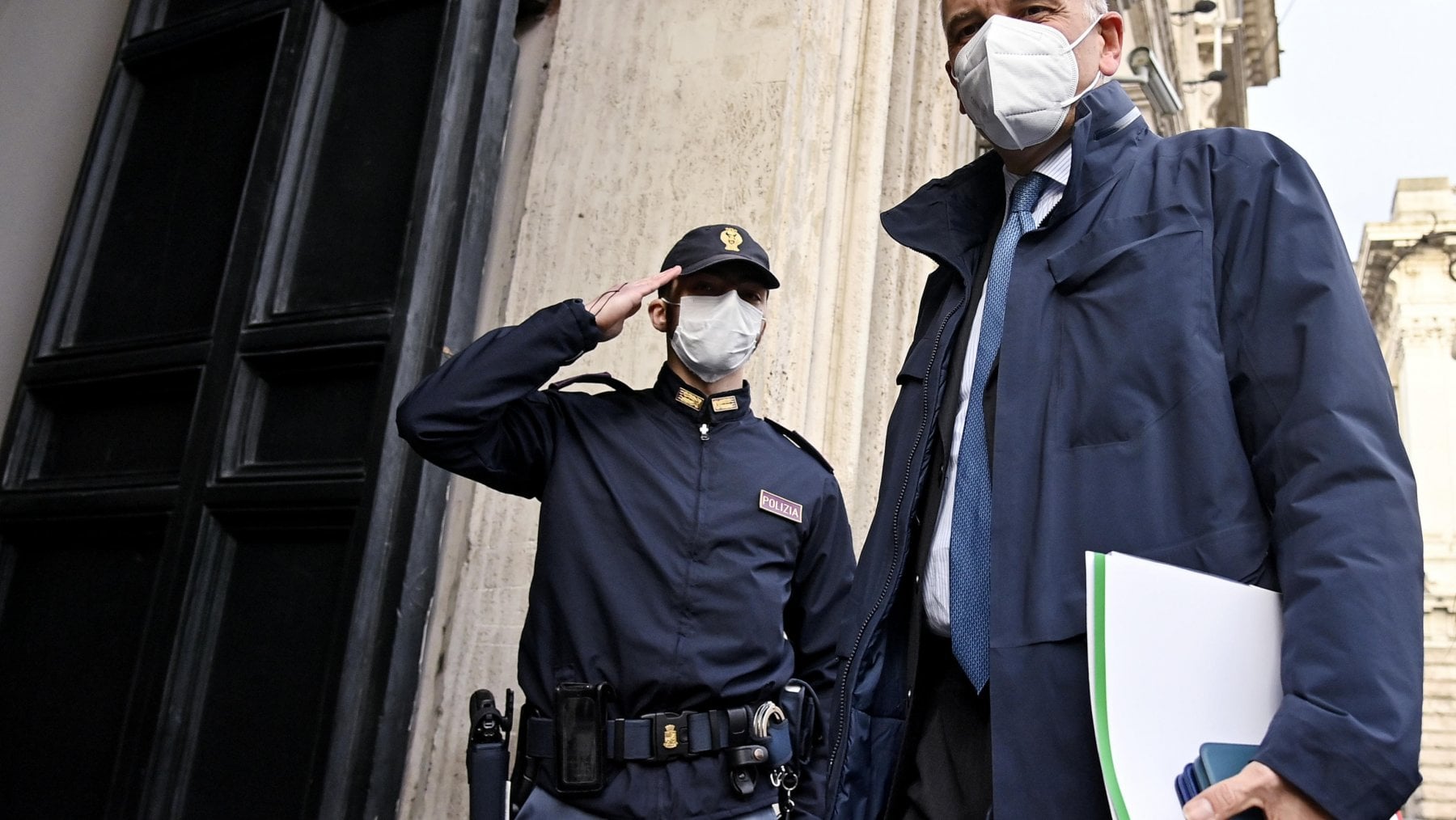 Pd, il piano di Letta: allearsi con Forza Italia per spaccare il centrodestra 