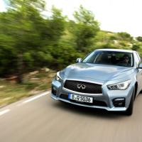 Infiniti Q