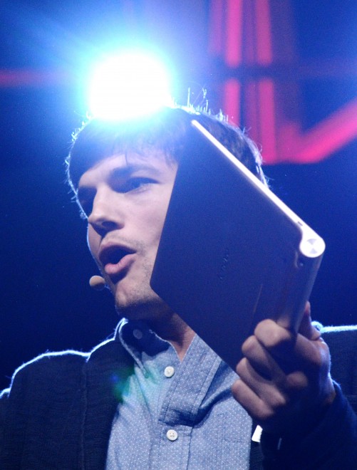 Ashton Kutcher, da Steve Jobs a Lenovo