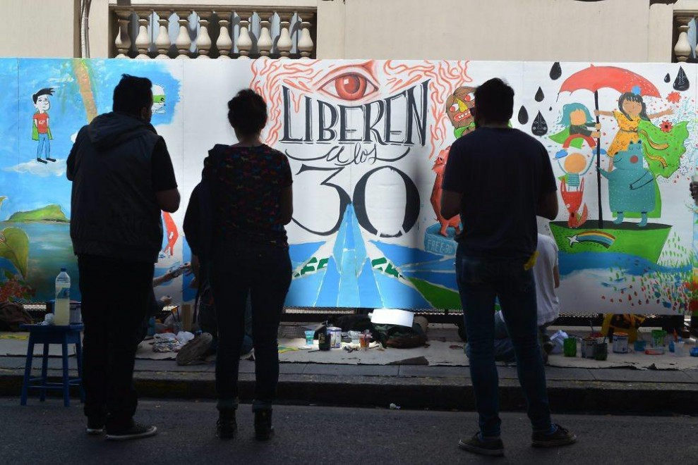 A Buenos Aires un murales per Greenpeace