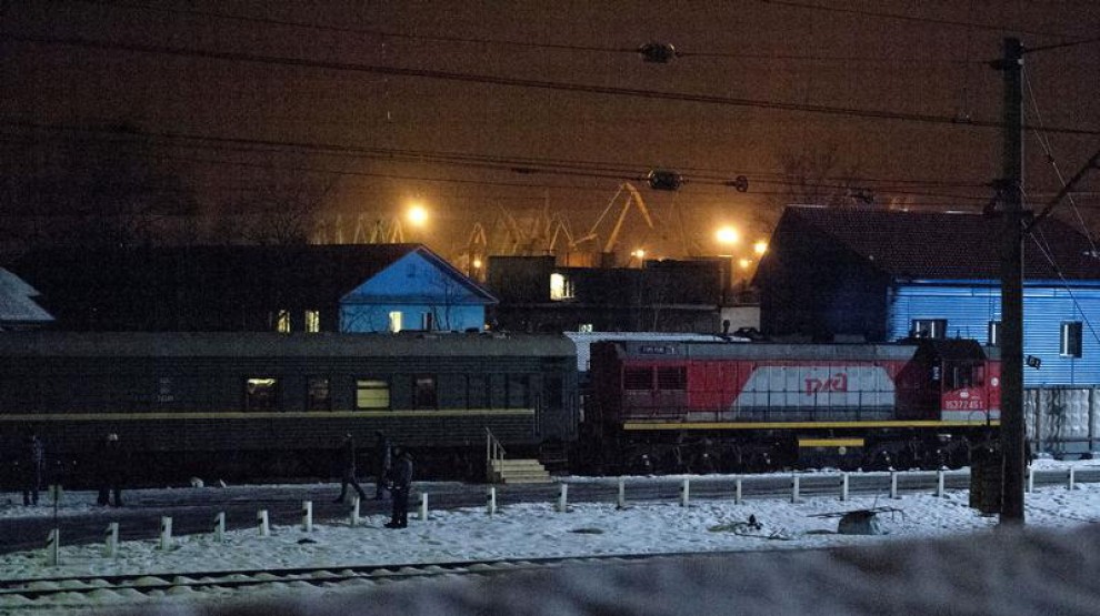 Greenpeace, gli Artic30 trasferiti da Murmansk a San Pietroburgo
