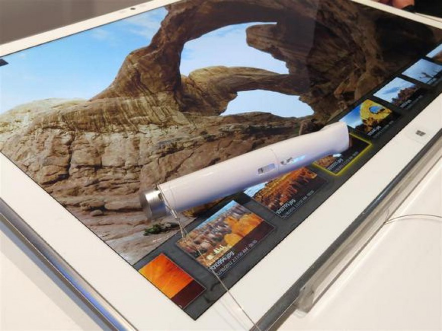 Un tablet 4K da 20 pollici per Panasonic