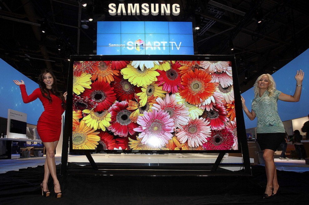 Schermi curvi per tutti al Ces 2014 di Las Vegas. E anche la grigliata "intelligente"