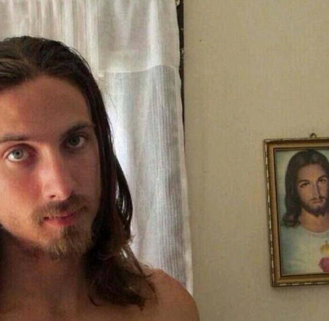 Quando il selfie &egrave; estremo: l'autoscatto &egrave; acrobatico