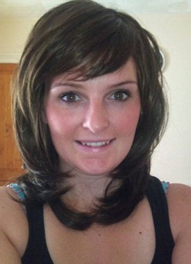 Tornano i capelli dopo il cancro, la rinascita di Annmarie diventa un fotoracconto