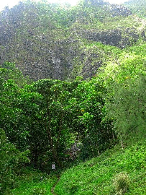 Hawaii, trekking sullo strapiombo