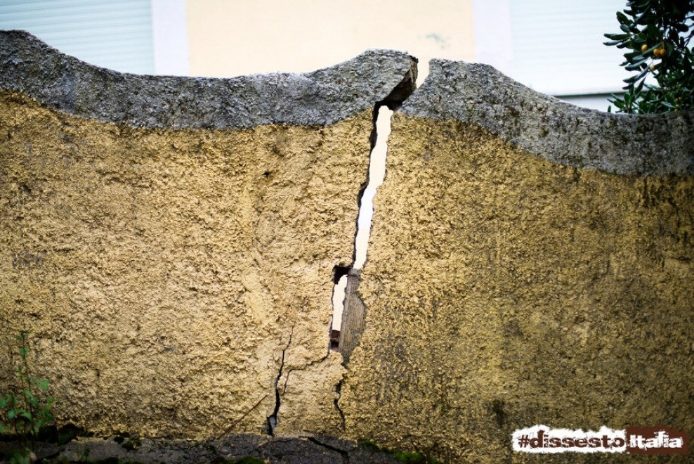 Dissesto Italia, le foto del Paese che frana