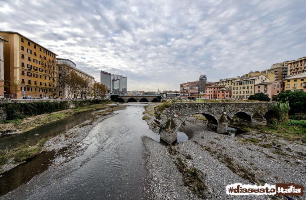 Dissesto Italia, le foto del Paese che frana