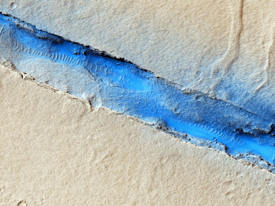 Marte, risolto il giallo della roccia misteriosa