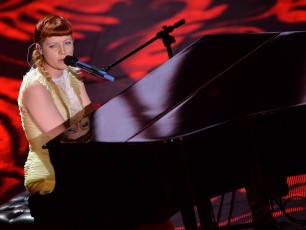 Sanremo, su Twitter cala l'interesse. Tutti contro Noemi
