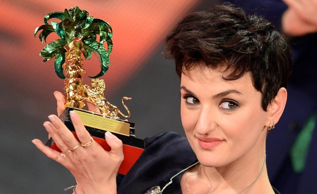 Sanremo, vince Arisa. Poi Gualazzi e Rubino. Crozza e Ligabue superstar