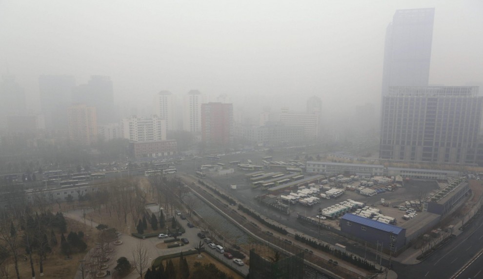 Cina, massima allerta inquinamento: sono finite le mascherine